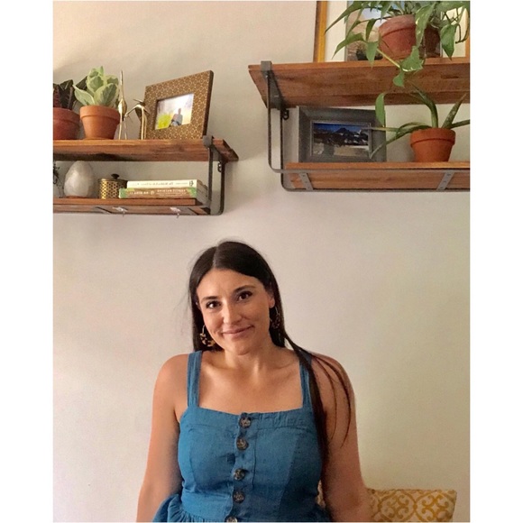 Meet your Posher, Tammy - Picture 2 of 3